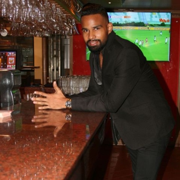 Meet your Posher, Rodriguez - Picture 1 of 1